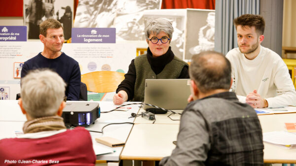 « C'est un retour très positif des participants. Ce temps d'échange permet de motiver, rassurer et de mettre en mouvement les ménages quelles que soient leurs situations… » Catherine BOHEME – Ensemblière Territoriale TZEE Besançon