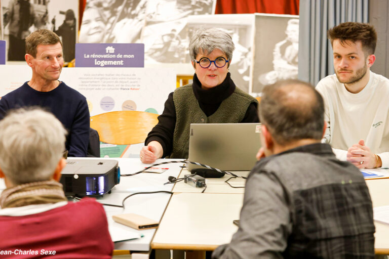 « C'est un retour très positif des participants. Ce temps d'échange permet de motiver, rassurer et de mettre en mouvement les ménages quelles que soient leurs situations… » Catherine BOHEME – Ensemblière Territoriale TZEE Besançon